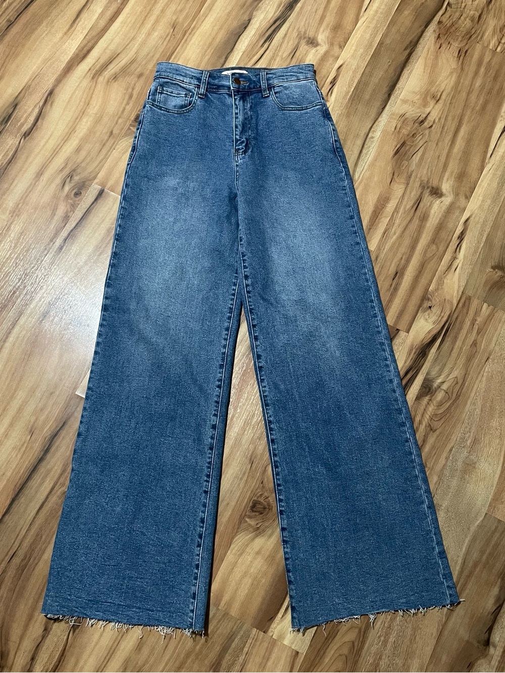 Vibrant M.I.U. Wide Leg Jeans Sz 7 High Rise Denim Raw Hem Streetwear Retro